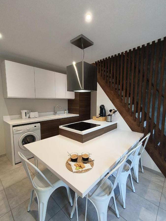 Chez Emma Et Louise - Maison Individuelle Avec Stationnement Gratuit Mâcon Esterno foto