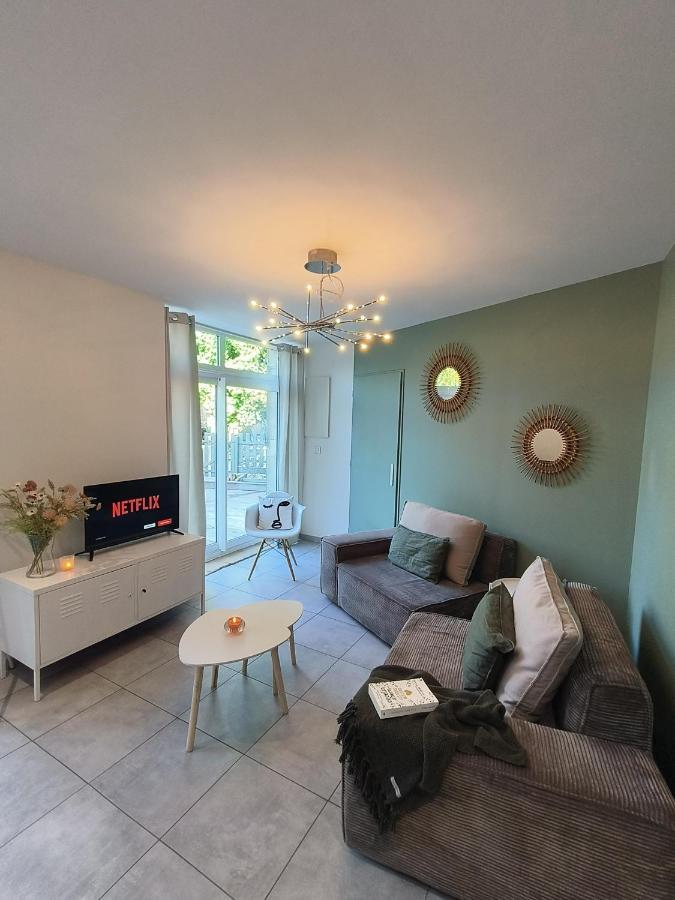 Chez Emma Et Louise - Maison Individuelle Avec Stationnement Gratuit Mâcon Esterno foto