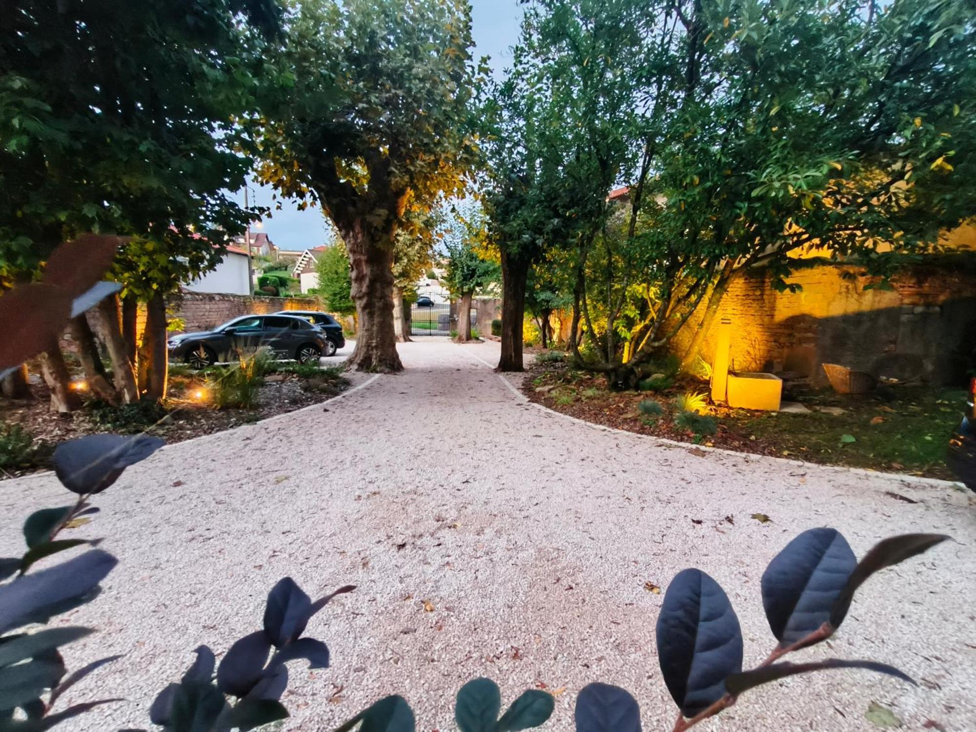 Chez Emma Et Louise - Maison Individuelle Avec Stationnement Gratuit Mâcon Esterno foto